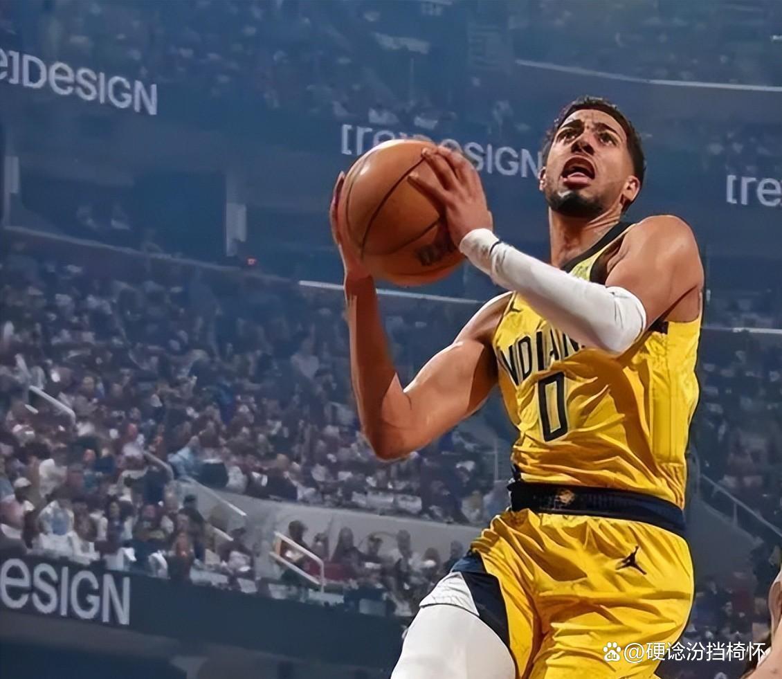 浙江队翻盘骑士，米切尔点燃赛场