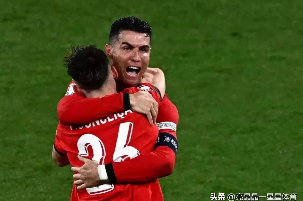 德国队鏖战葡萄牙队,梁靖崑扛起全队 德国队鏖战葡萄牙队,梁靖崑扛起全队